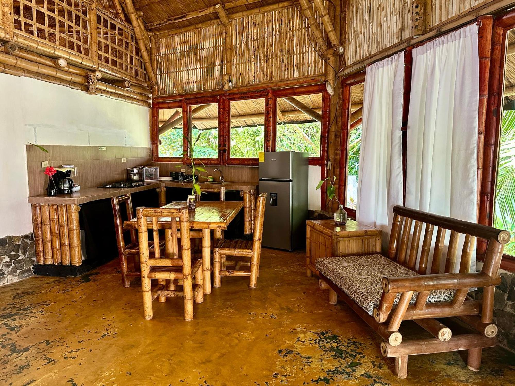Eco-Lodge Deseo Bamboo Santa Catalina Exteriör bild